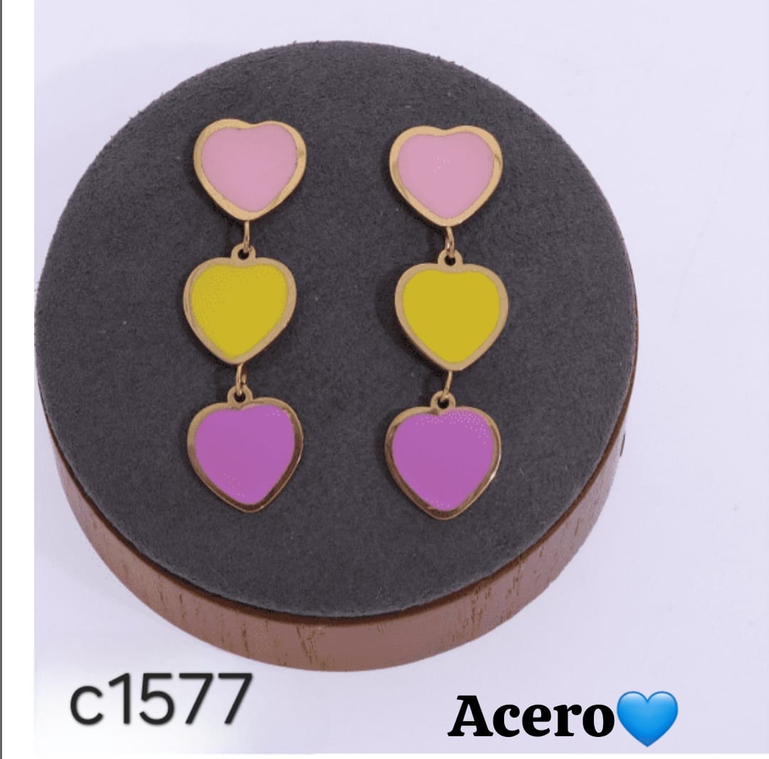 Aretes en acero c1577